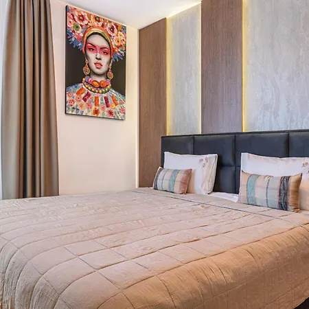 Flh - Avona Lux Apartment *