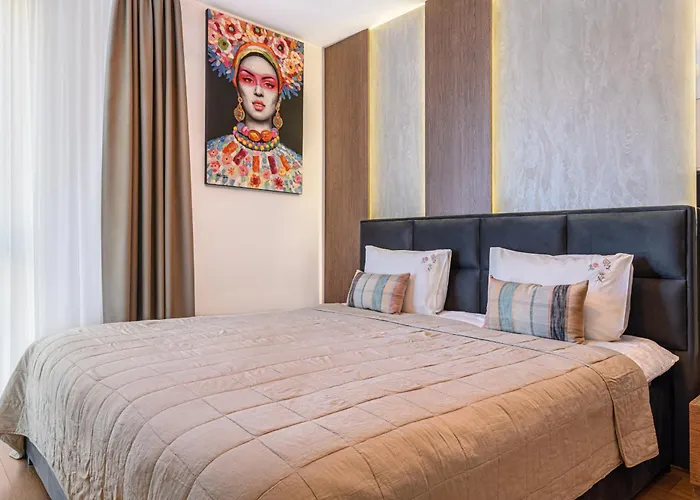 Flh - Avona Lux Apartment *